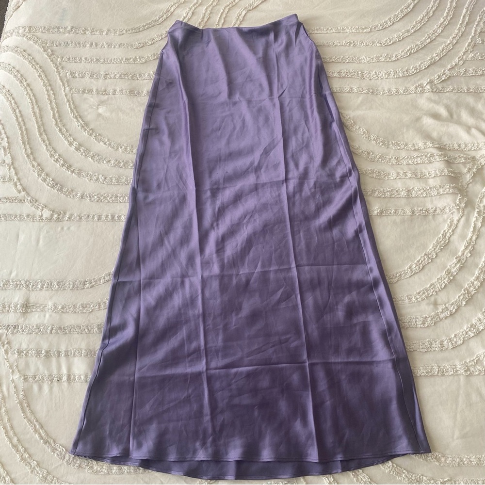 Victoria's Secret Satin Lavender Slip Skirt with Black Camisole - Picture 4 of 6
